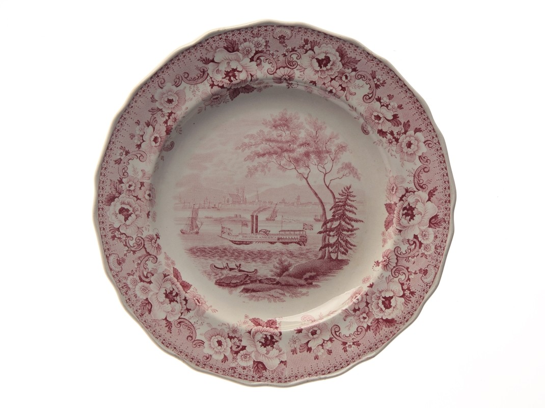 Assiette à dîner fabriquée par Davenport, 1830-1840. MC988.1.69, Musée McCord Stewart