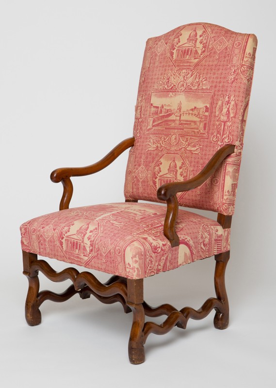 Armchair, 1740-1760. Collection of May and Jack Cole donated by Barry Cole and Sylvie Plouffe,  M2007.125.8 © McCord Museum