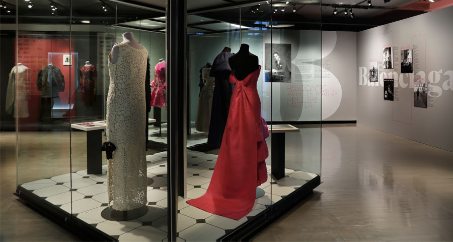 Balenciaga ma tre de la haute couture Exposition mode au Mus e