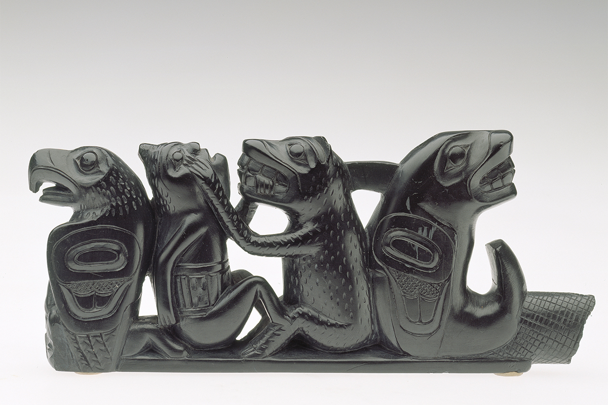 Panel pipe, 1920-1930, Unknown artist. Argillite. Gift of Marion Ives
ME940.23. © McCord Museum.
