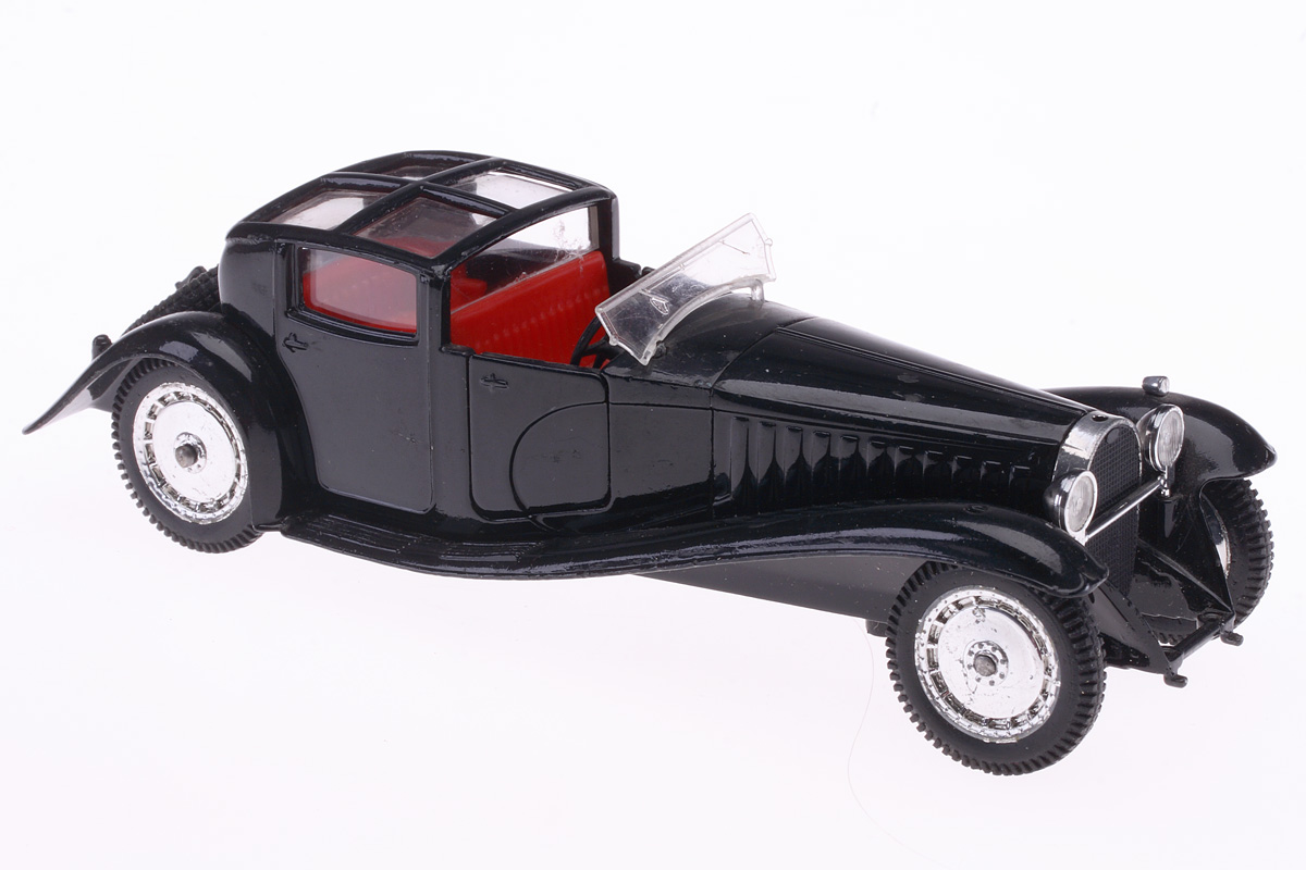Toy car, <i>Bugatti Royale</i>, 1930, 1964. Gift of Malcolm J. Roberts, M2007.83.495.1-2 © McCord Museum