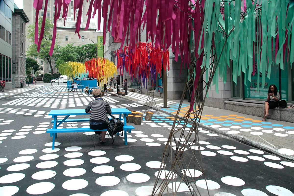 <i>La Forêt urbaine / The Urban Forest, 2011</i> © Marilyn Aitken – Musée McCord Stewart Museum