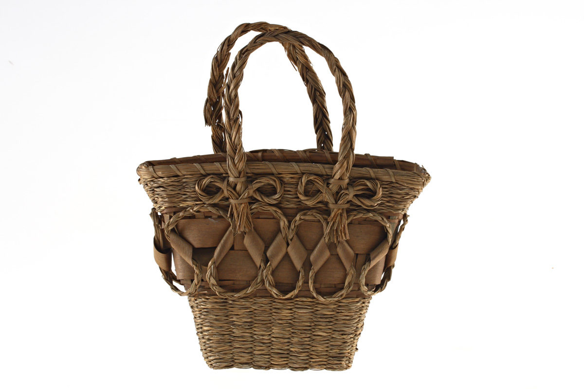 Basket, possibly Abenaki, 1865-1910. M12623 © McCord Museum