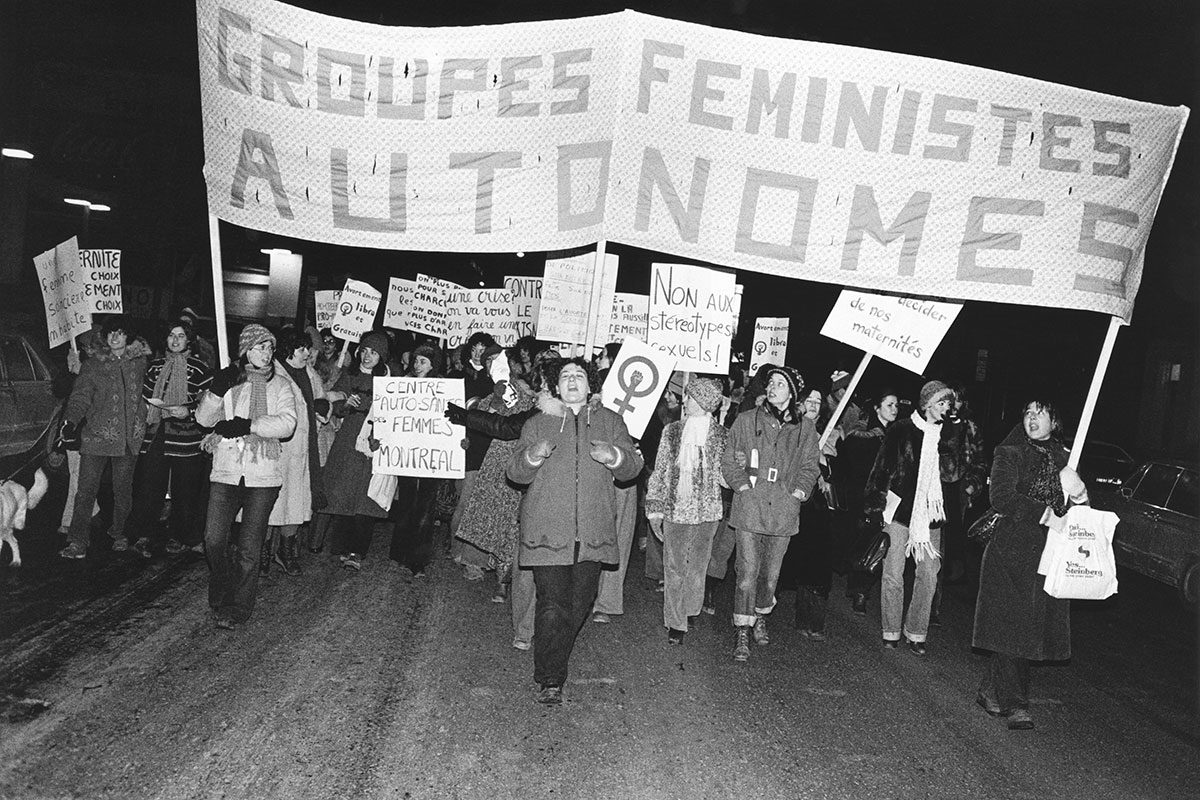 Denis Plain, <i>Marche de solidarité, Journée internationale des femmes, rue Saint-Denis</i>, Montréal, 8 mars 1978. Don de Denis Plain, M2014.62.3.13 © Musée McCord