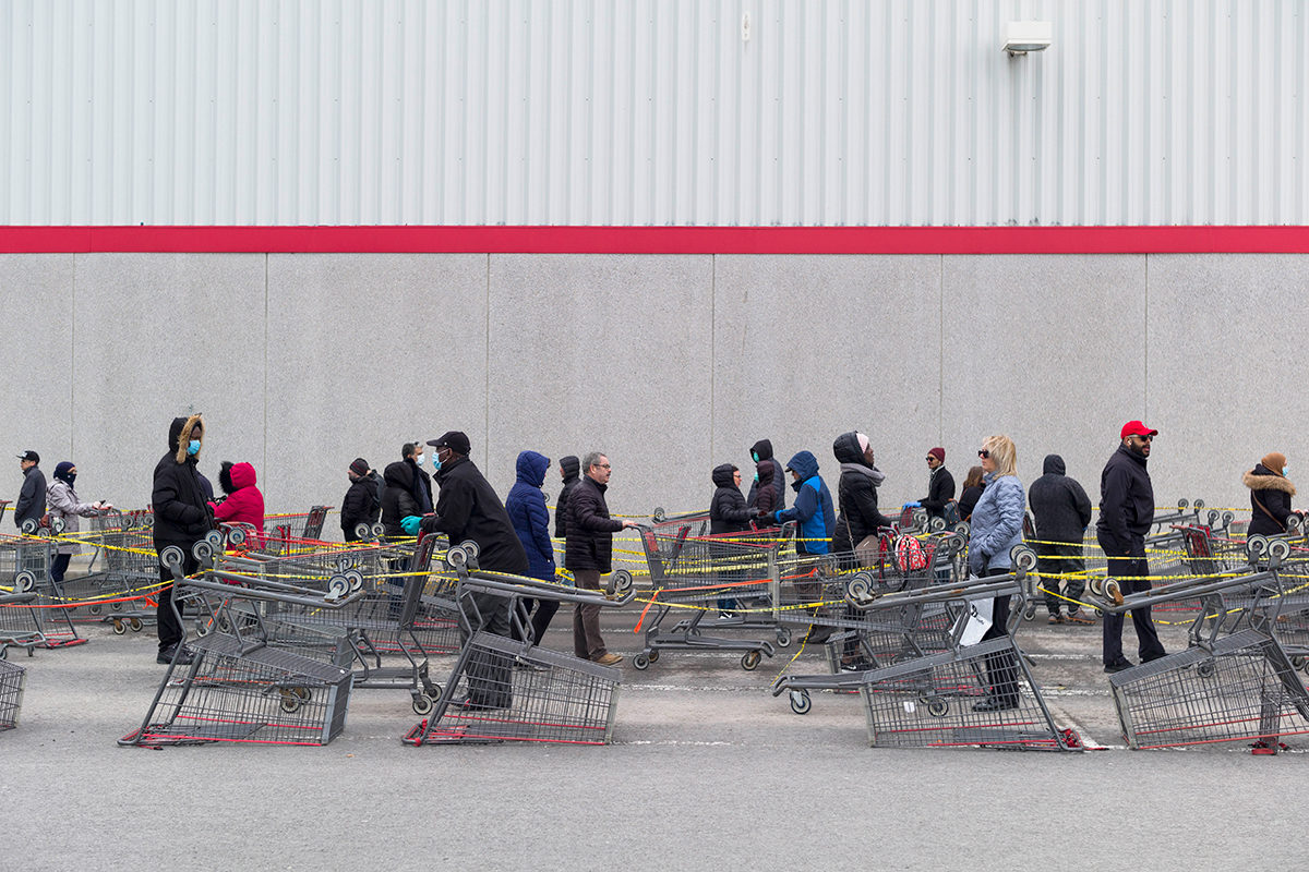 Michel Huneault, <i>Waiting line at the Costco Anjou, Montreal, April 10, 2020</i>, M2022.13.14, McCord Stewart Museum