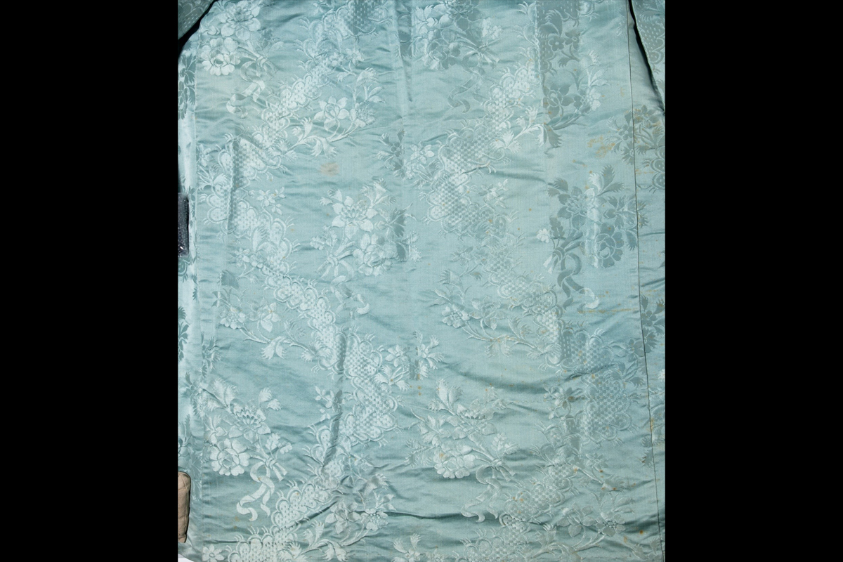 Détail, robe, 1760-1780, M2022.18.1.1-2, Musée McCord Stewart