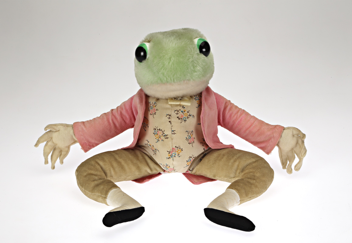 Stuffed animal, Eden Toys Inc., about 1980. Gift of the Montreal Museum of Fine Arts’ Association of volunteer guides, M2015.46.6.1-2, McCord Stewart Museum
