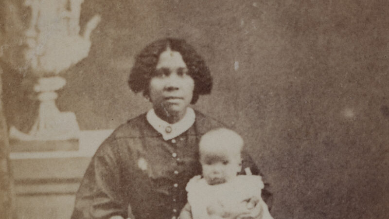 À propos de Mme Farquharson