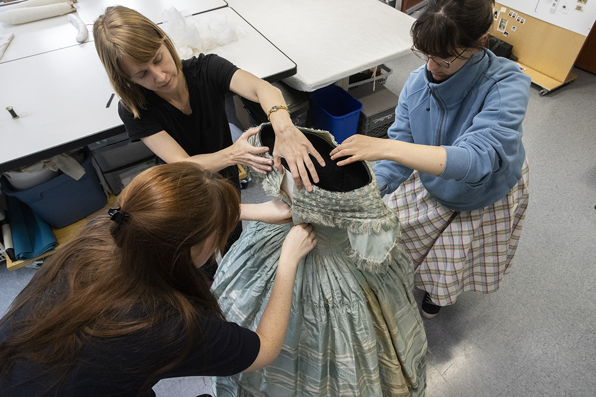 Atelier de mannequinage. Laura Dumitriu © Musée McCord Stewart, 2023