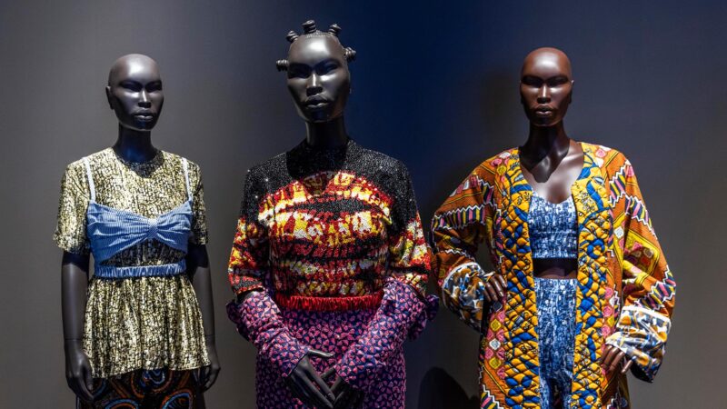 L’importance de la représentation : la conception des mannequins de l’exposition <i>Afrique Mode</i>
