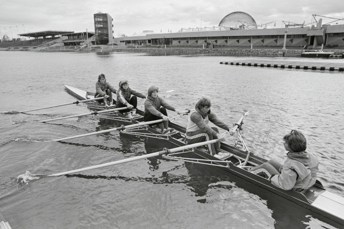 Michel Gravel, Entrainement de l’équipe féminine d’aviron au bassin olympique, 25 mai 1976.  Don de La Presse inc., Musée McCord Stewart, M2020.95.15.5.3155 